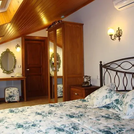 Tuncel Efe Otel 4*
