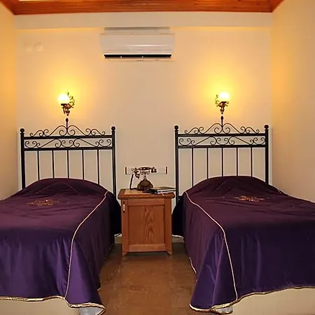 Szálloda Tuncel Efe 4*